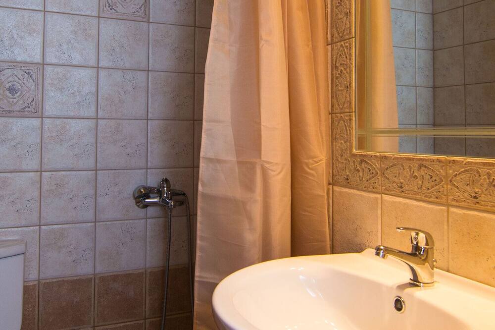 Photo of Bathroom in Damavolos