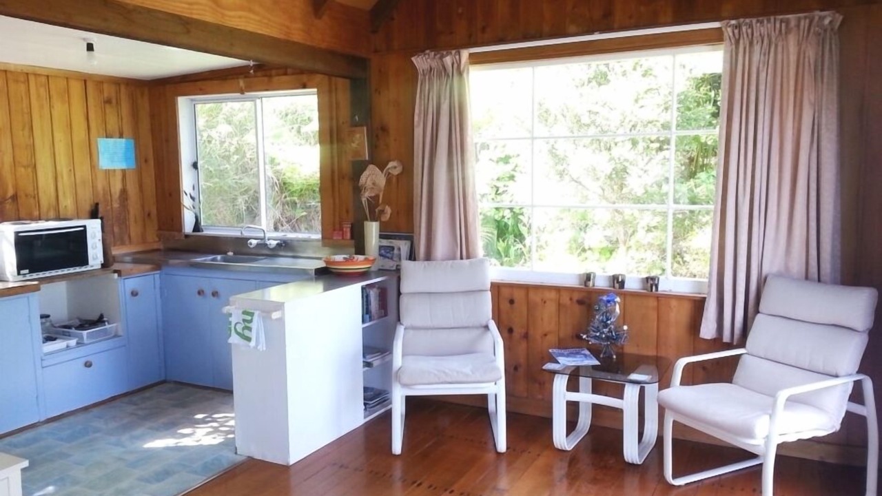 Photo of Livingroom in Tuateawa