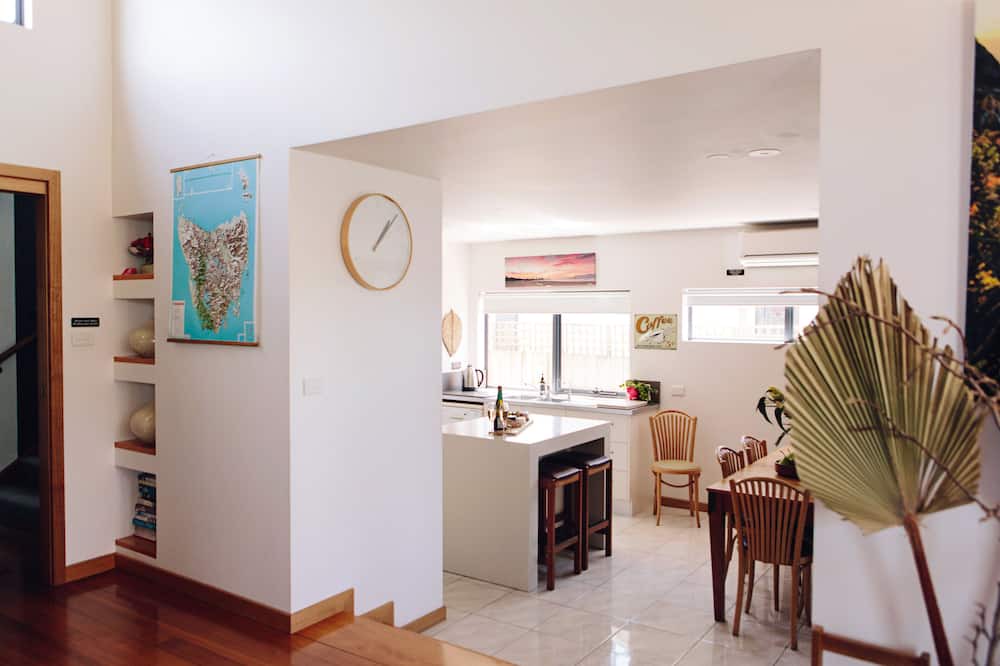 Photo of Livingroom in Ulverstone