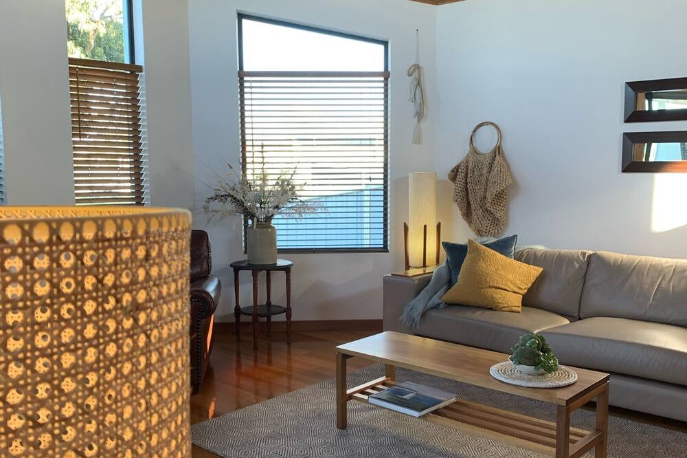 Photo of Livingroom in Ulverstone