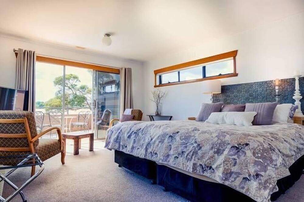 Photo of Bedroom in Ulverstone
