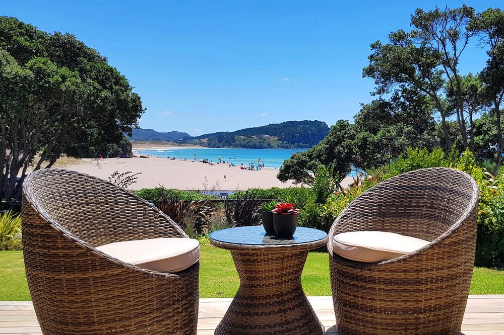 Photo of Patio Balcony in Hot Water Beach