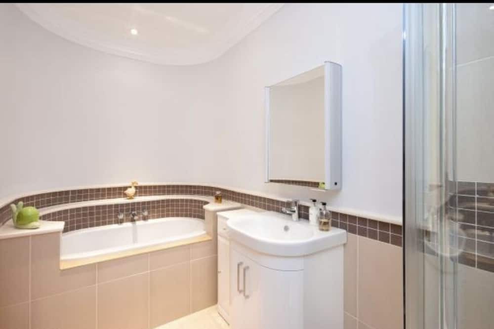 Photo of Bathroom in Aberlady