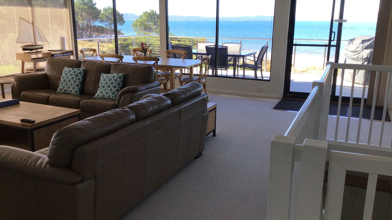 Photo of Livingroom in Swansea
