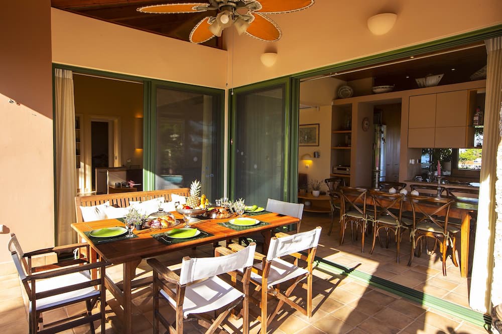Photo of Patio Balcony in Agios Emilianos