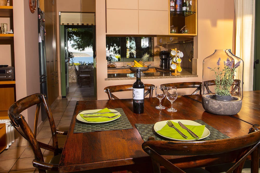 Photo of Kitchen in Agios Emilianos