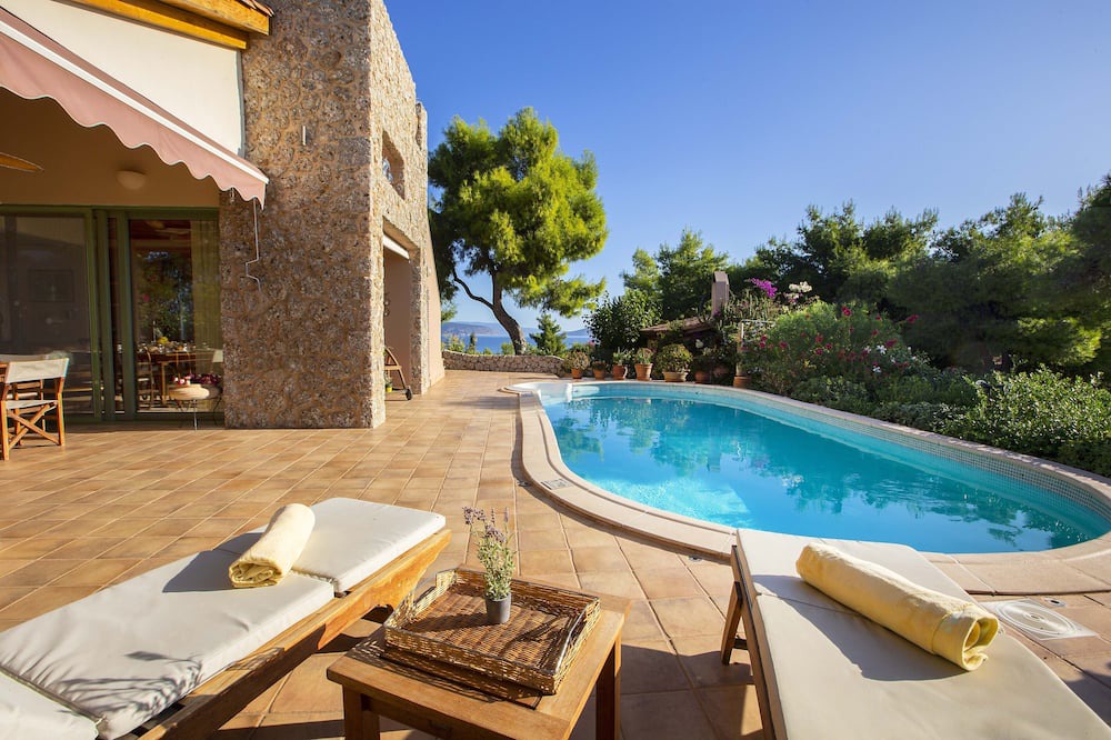 Photo of Outdoor in Agios Emilianos