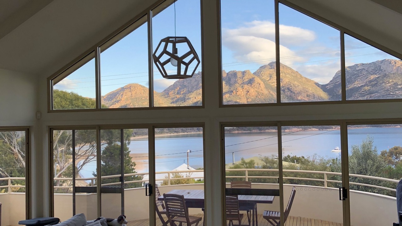 Photo of Livingroom in Coles Bay