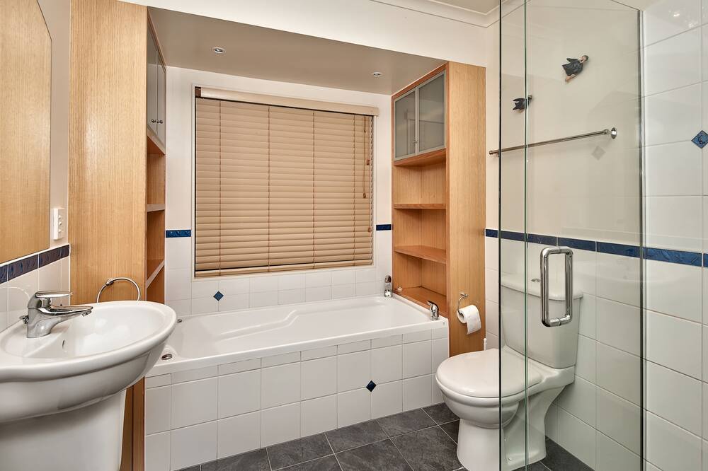 Photo of Bathroom in Kaiteriteri