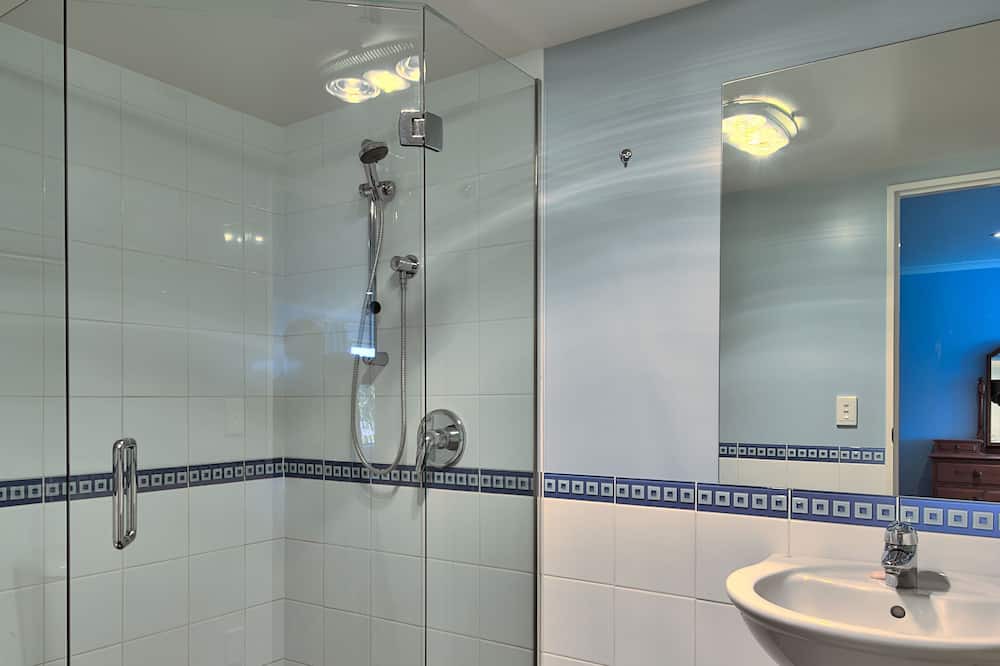 Photo of Bathroom in Kaiteriteri