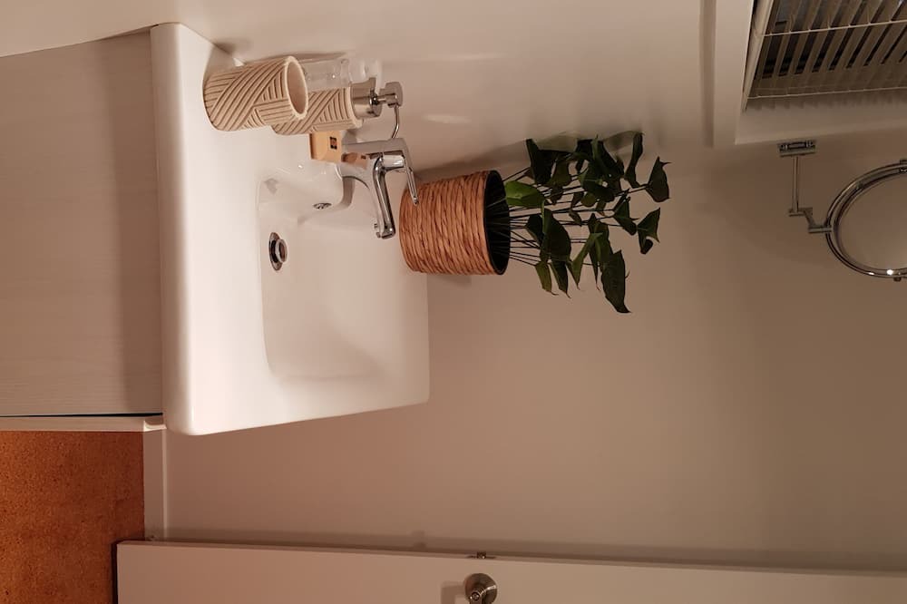 Photo of Bathroom in Lake Okareka