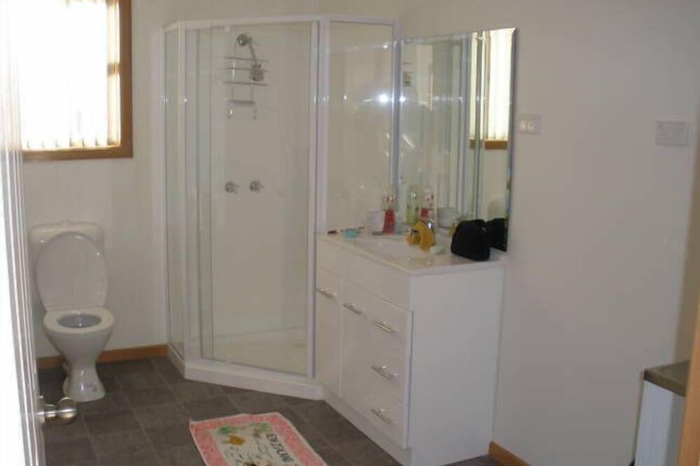 Photo of Bedroom in Alonnah