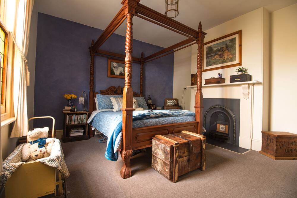 Photo of Bedroom in West Hobart