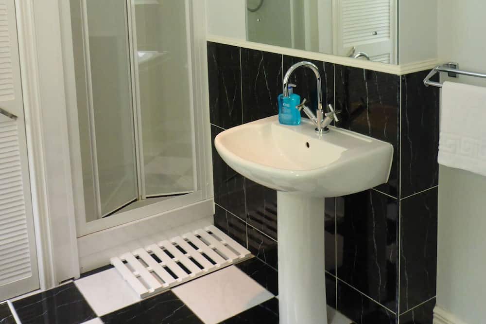 Photo of Bathroom in Glencoe