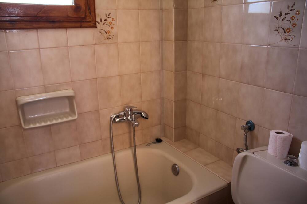 Photo of Bathroom in Vathi