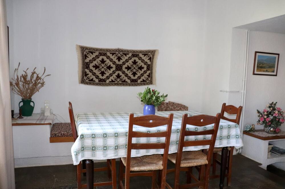 Photo of Livingroom in Vathi