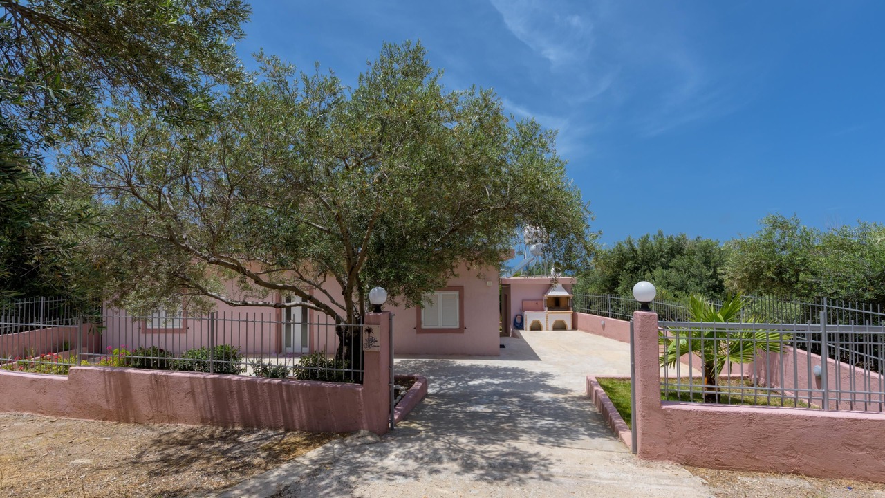 Photo of Outdoor in Sfinari