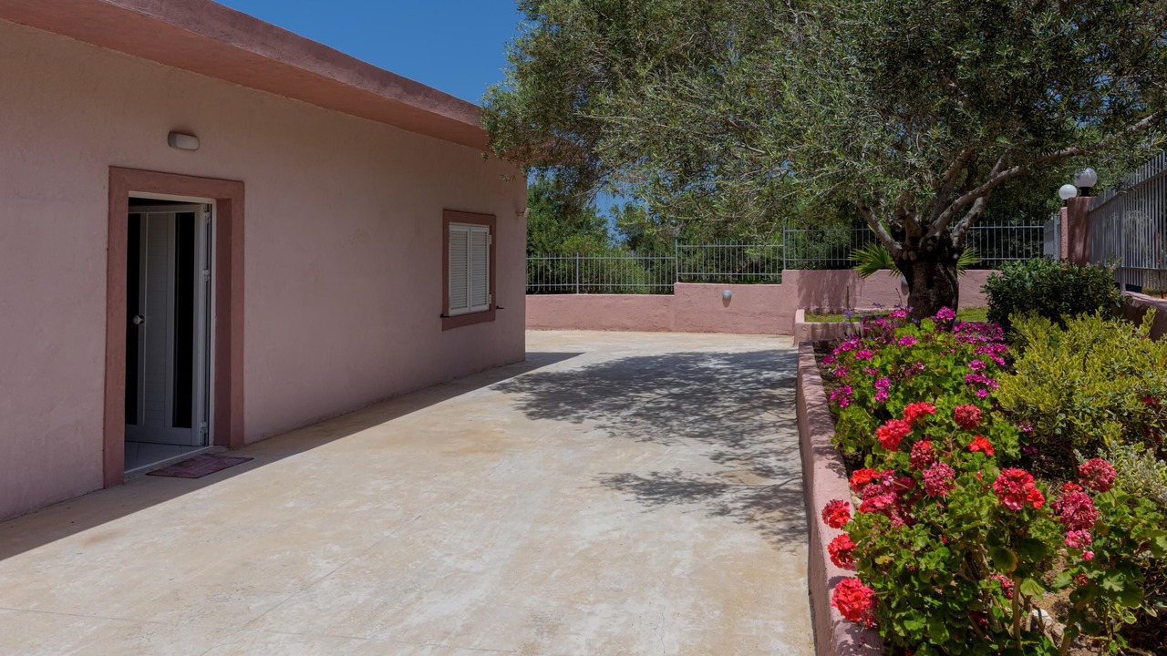 Photo of Outdoor in Sfinari