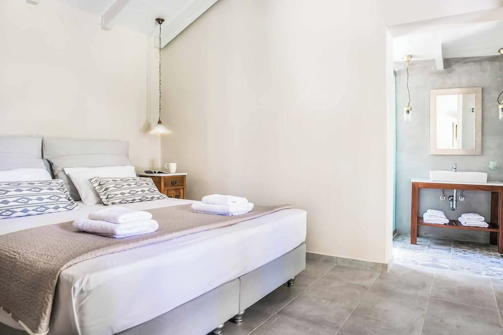 Photo of Bedroom in Argostoli Town