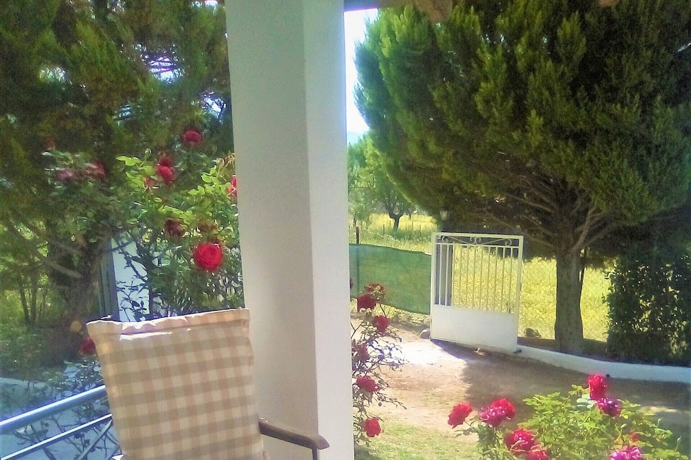 Photo of Patio Balcony in Eretria
