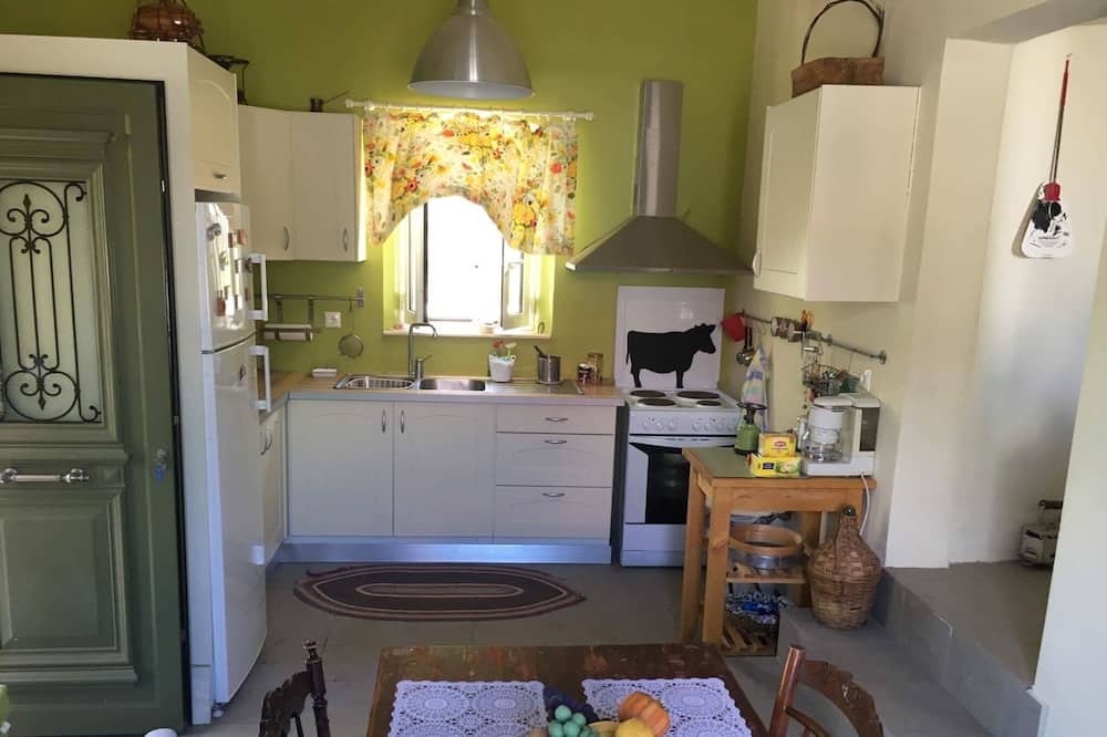 Photo of Kitchen in Molaoi