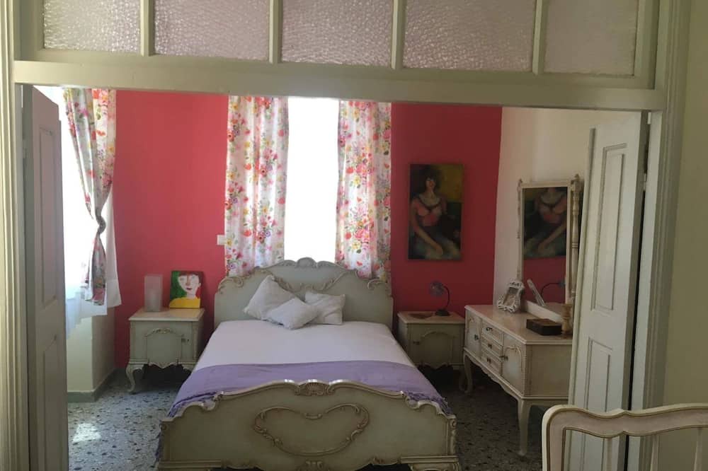 Photo of Bedroom in Molaoi