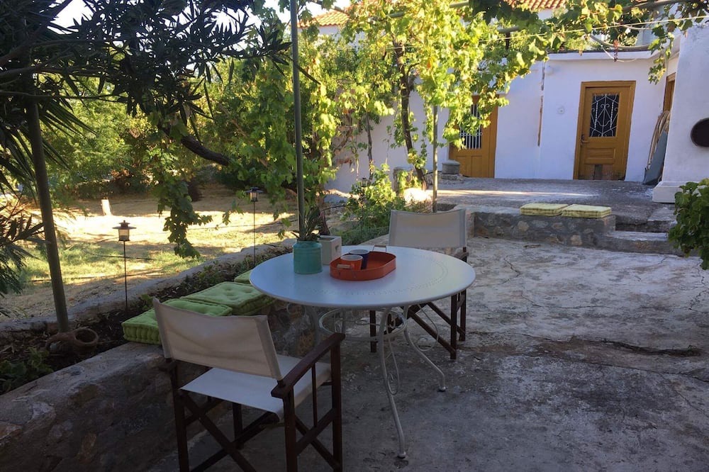 Photo of Patio Balcony in Molaoi