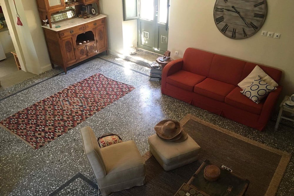 Photo of Livingroom in Molaoi