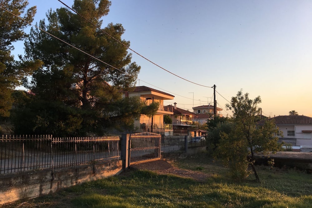 Photo of Others in Tanagra