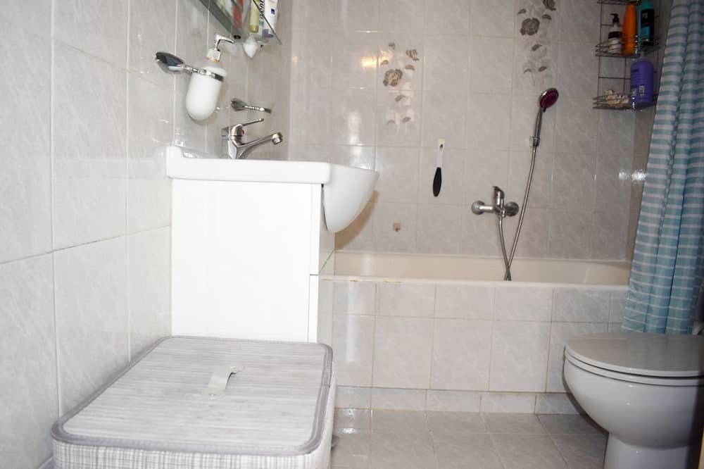 Photo of Bathroom in Gerani