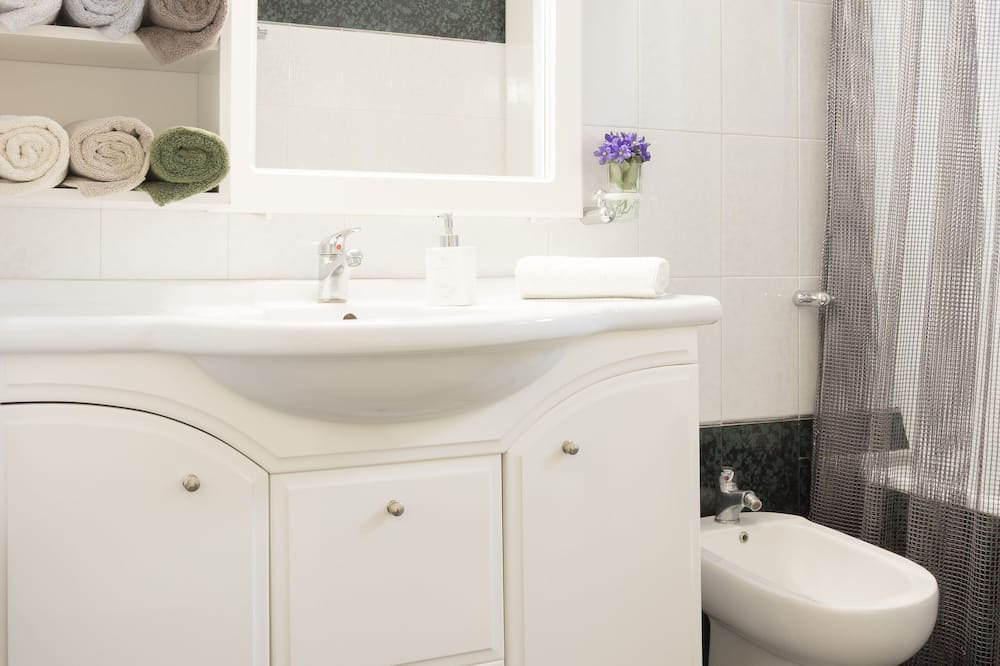 Photo of Bathroom in Gomati