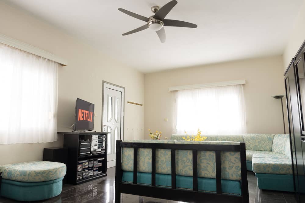 Photo of Bedroom in Gomati
