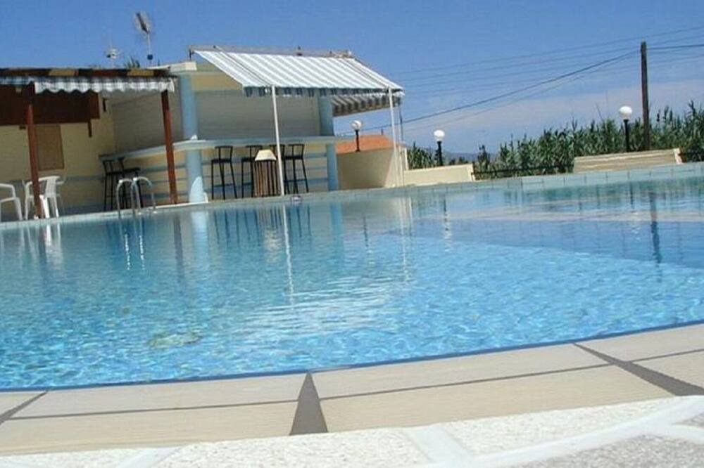 Photo of Outdoor in Gerani