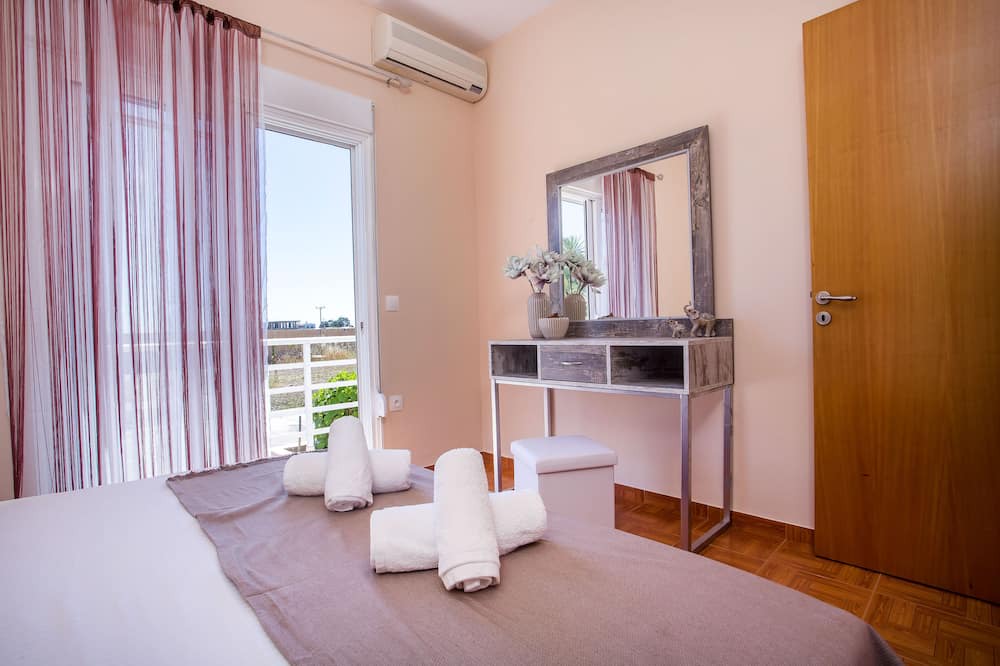 Photo of Bedroom in Kalathos