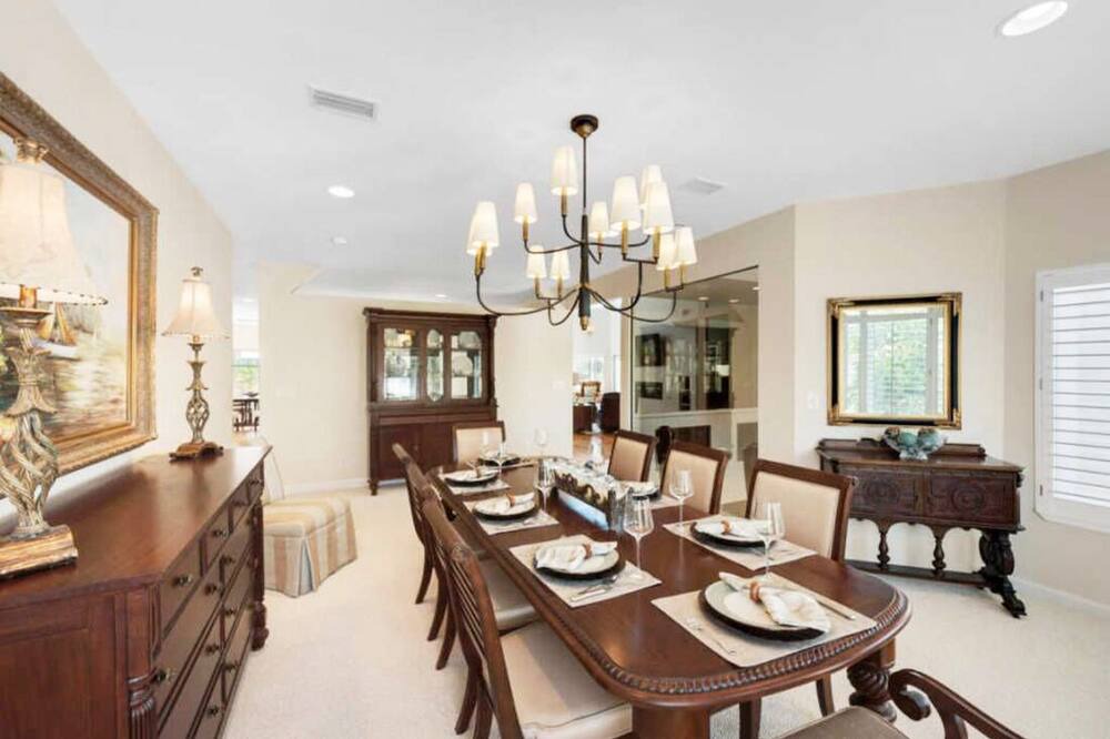 Photo of Others in Holiday Isle