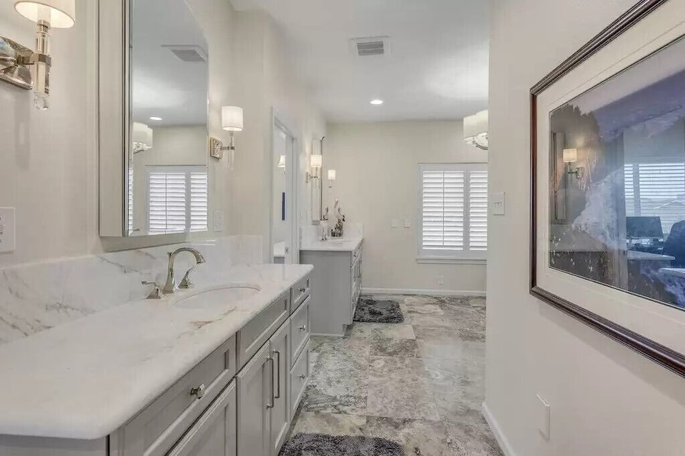 Photo of Others in Holiday Isle