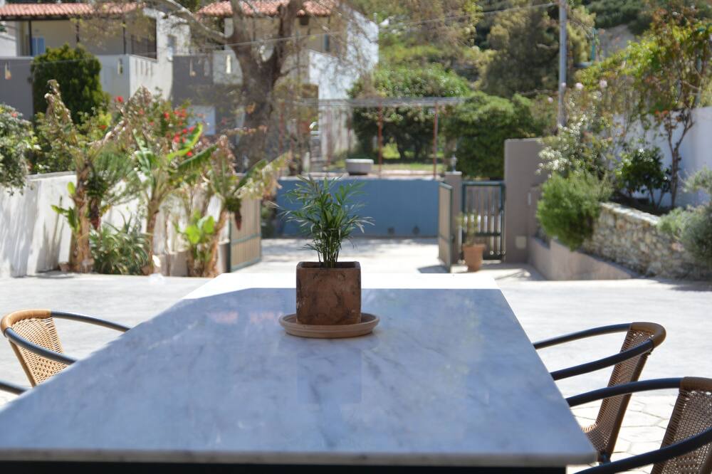 Photo of Patio Balcony in Lygaria