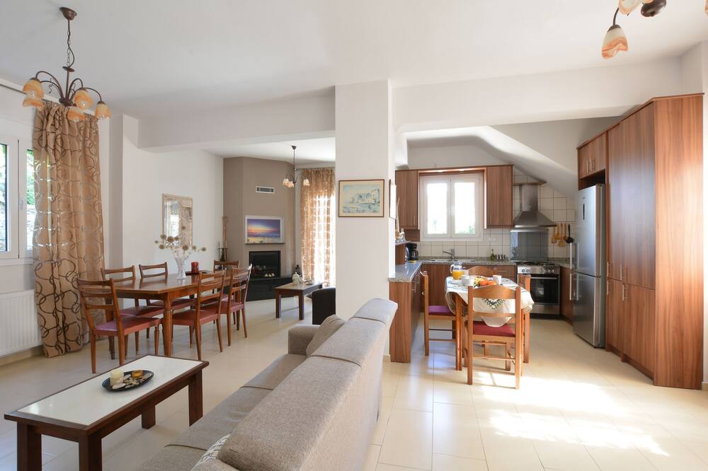 Photo of Livingroom in Lygaria