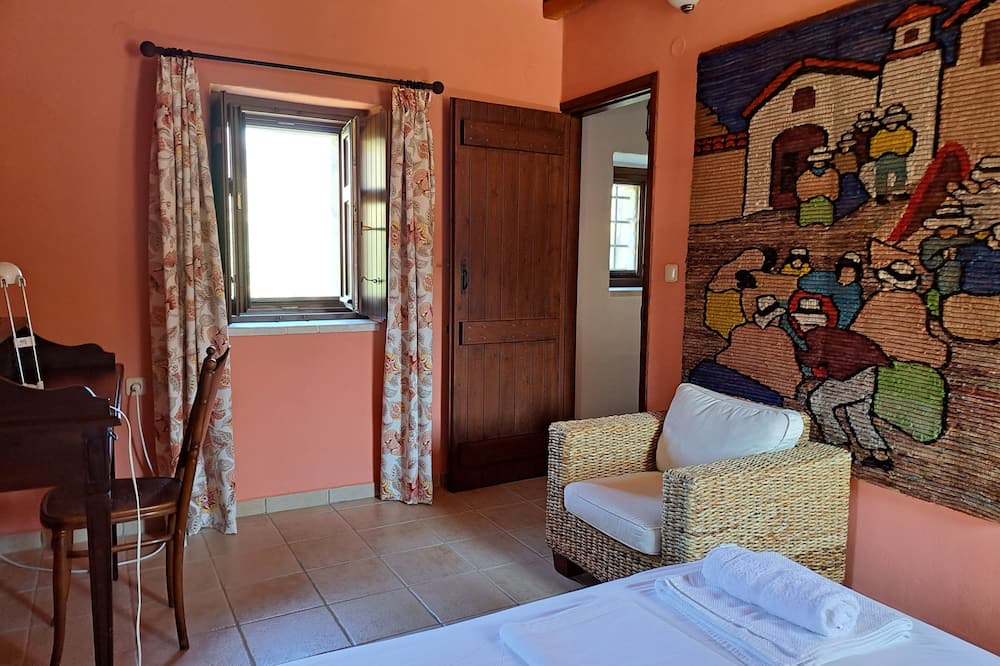 Photo of Bedroom in Alika