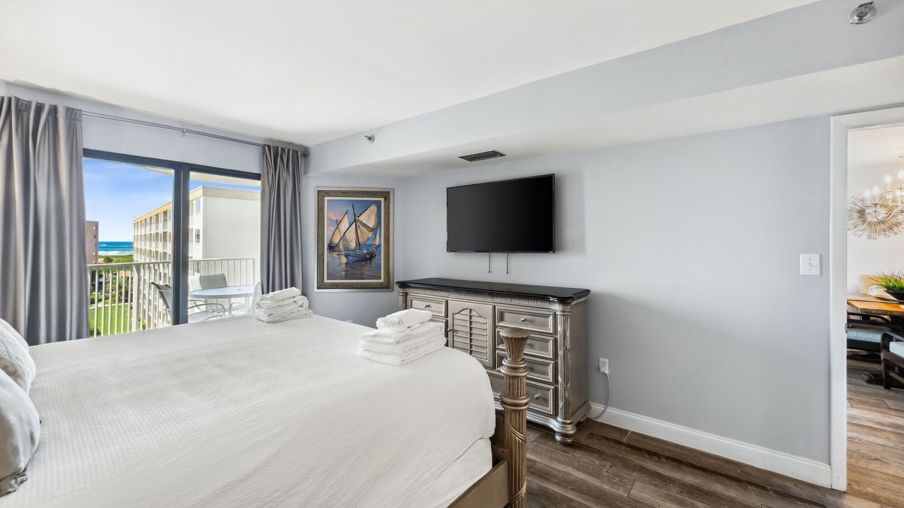 Photo of Others in Holiday Isle