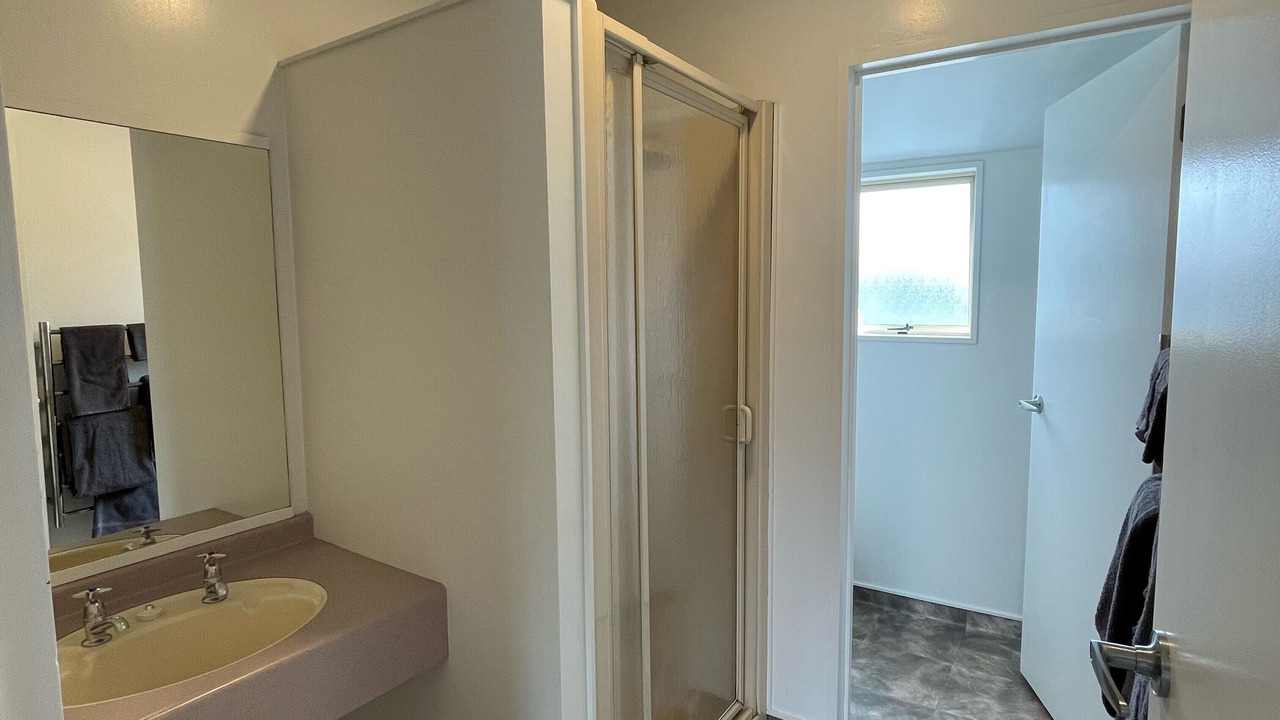 Photo of Bathroom in Tahunanui