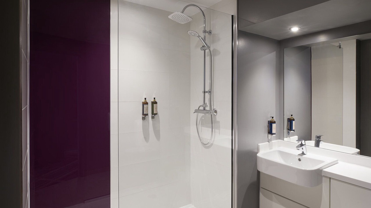 Photo of Bathroom in Elgin