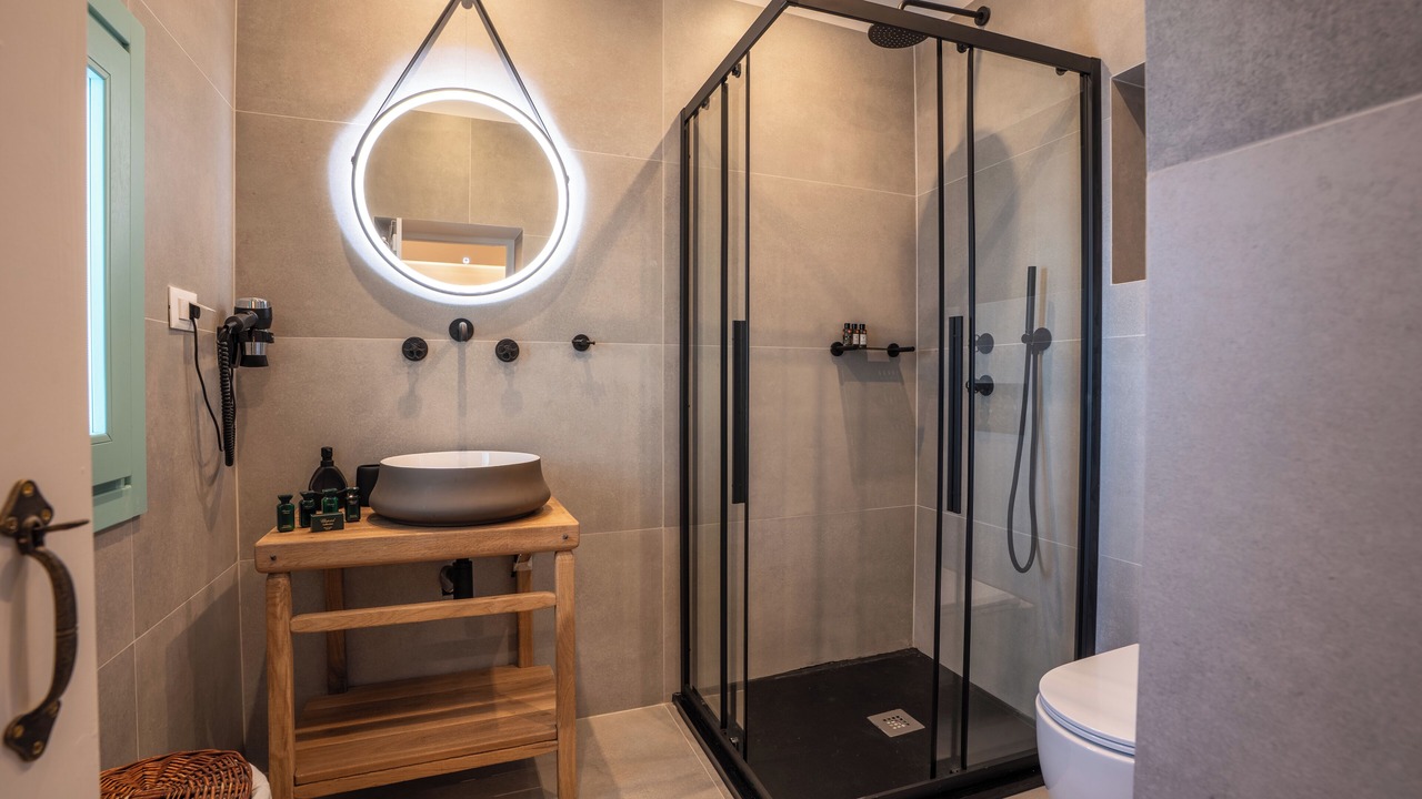 Photo of Bathroom in Psathi