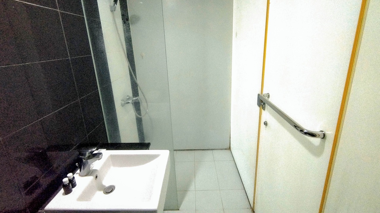 Photo of Bathroom in Siwalankerto