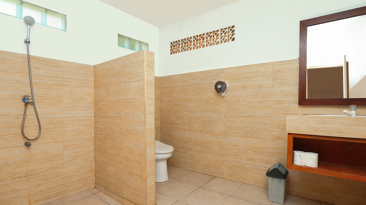 Photo of Bathroom in Kalipait