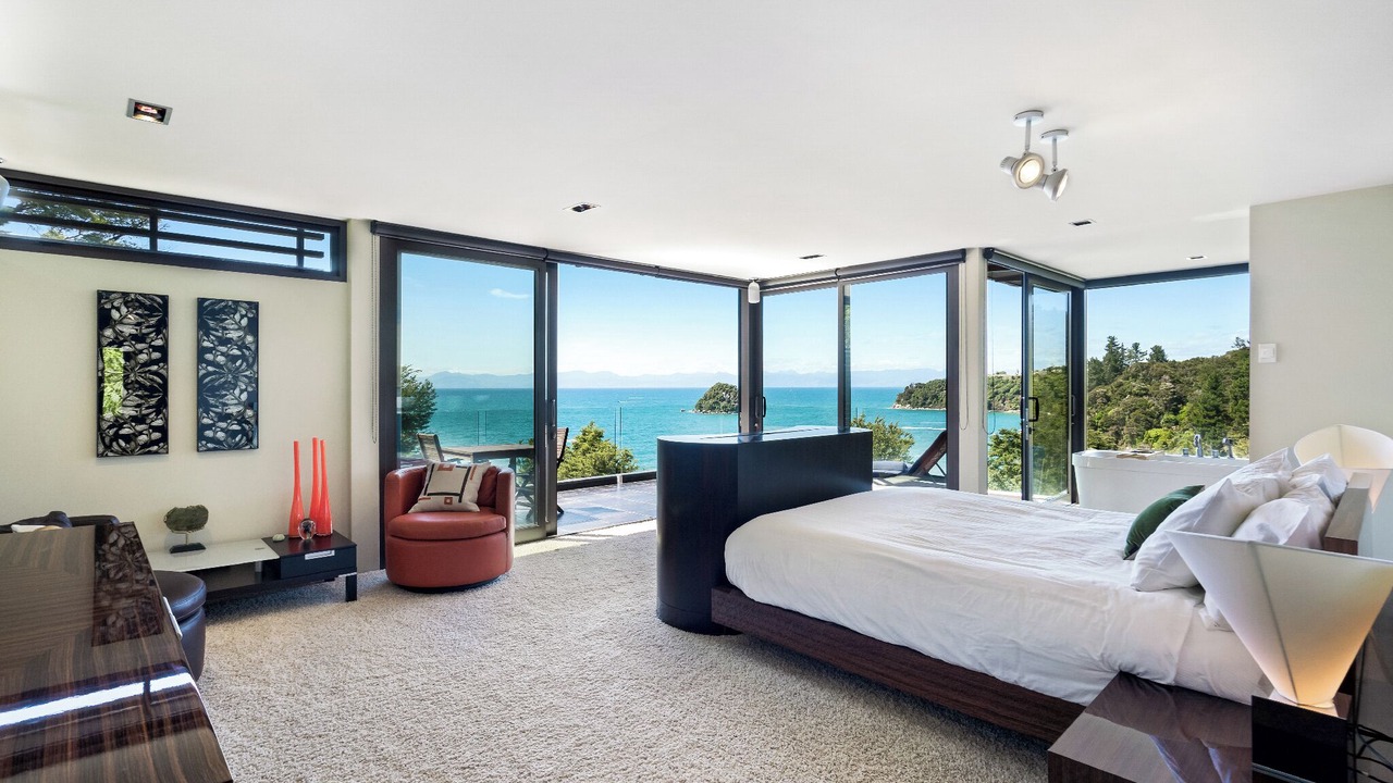 Photo of Bedroom in Ngaio Bay