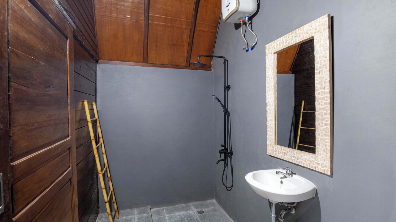 Photo of Bathroom in Rendang