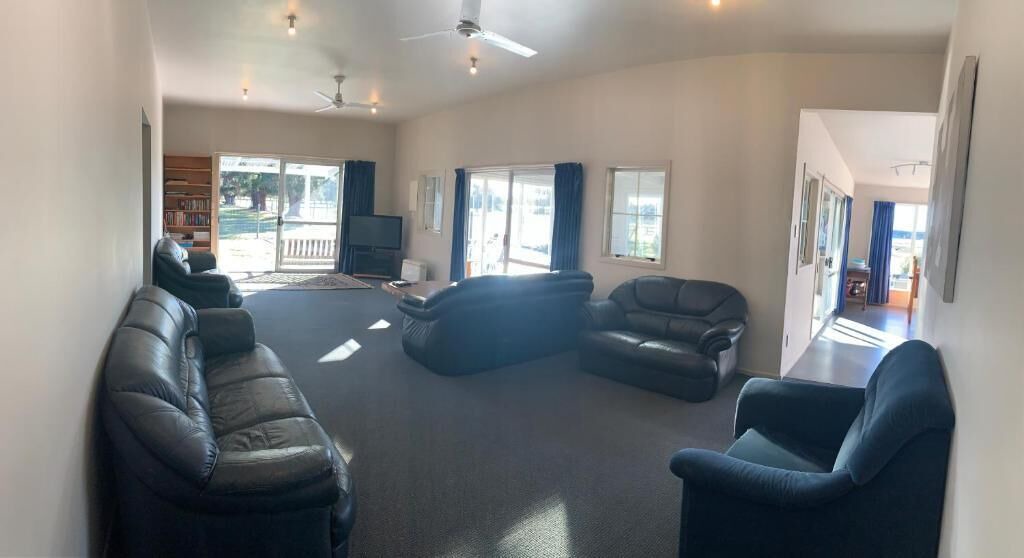 Photo of Livingroom in Yaldhurst