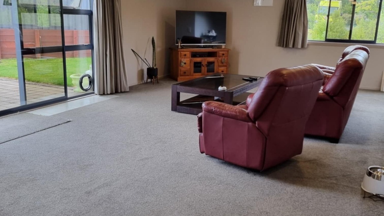 Photo of Livingroom in Lowburn