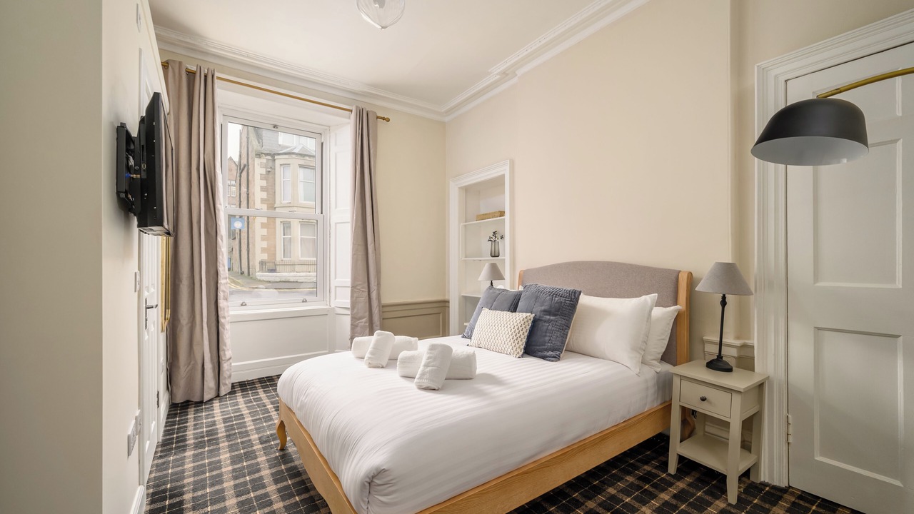 Photo of Bedroom in Tollcross